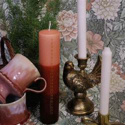 Three Shades Christmas Count Down Candle
