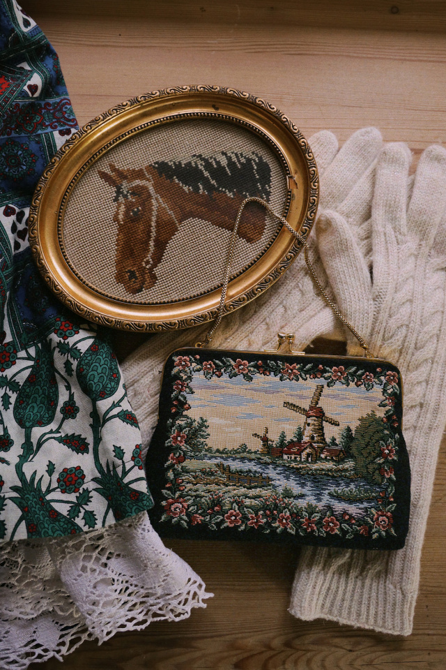 Countryside Mill Tapestry Bag 