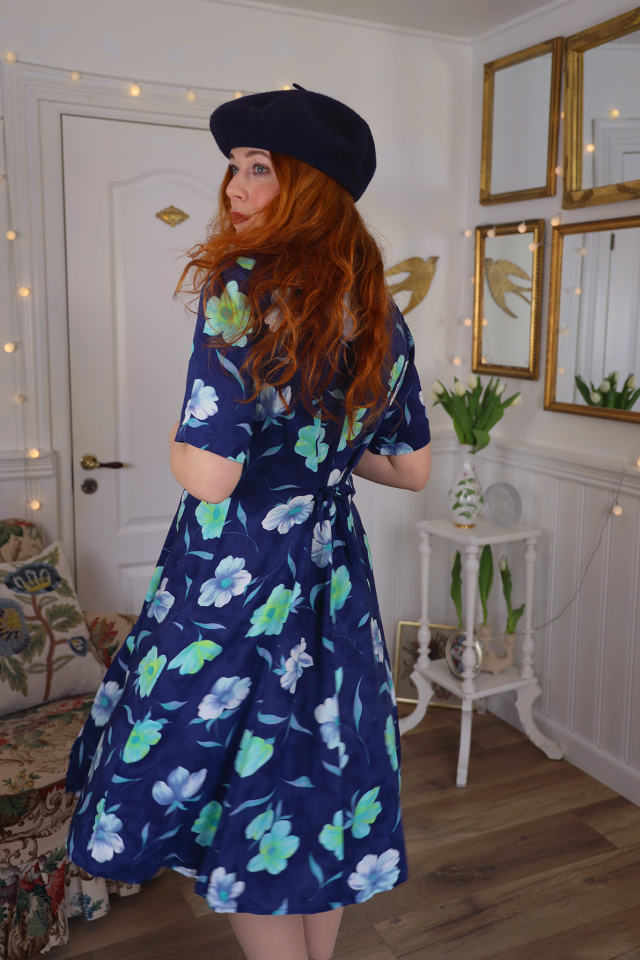 Dark Blue Floral 90's Vintage Dress | M
