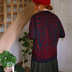 Dark Blue Red Pattern Vintage Cardigan | M