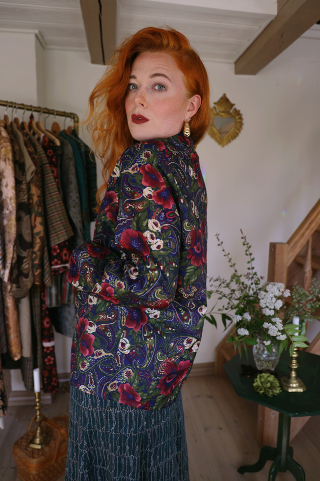 Dark Blue Burgundy Floral Vintage Blouse | L