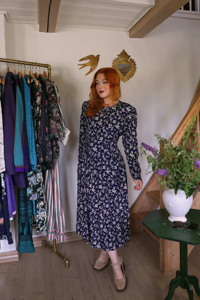 Dark Blue Floral Karin Stevens Vintage Dress | S/M