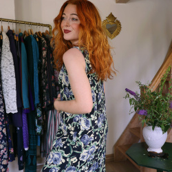 Dark Blue Light Rose Vintage Dress | M