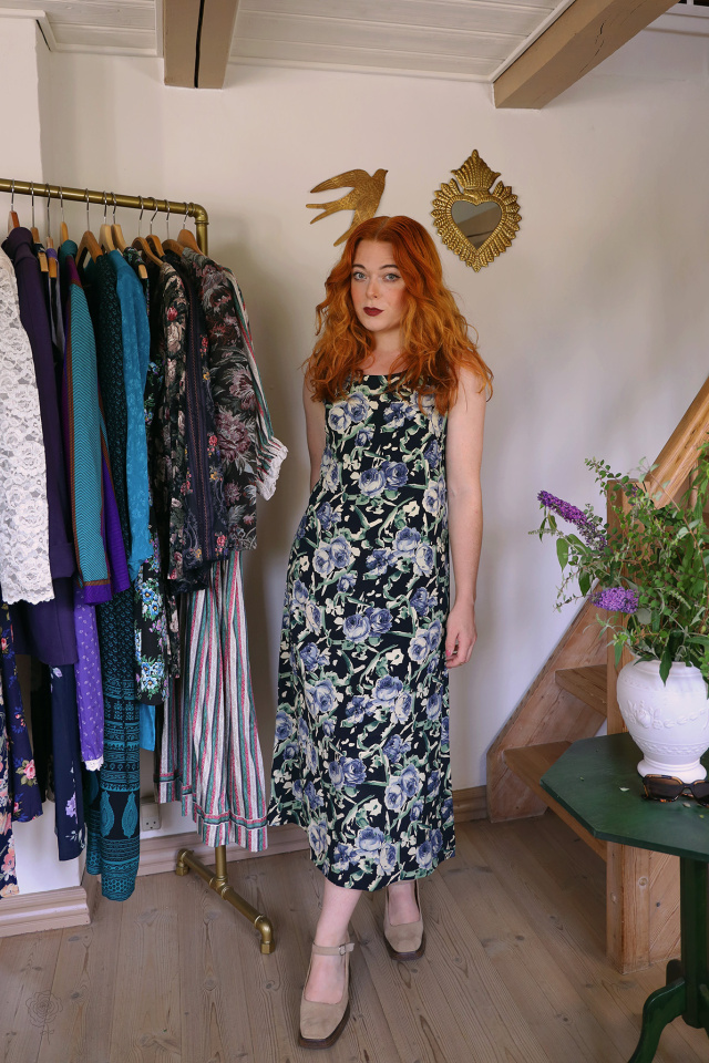 Dark Blue Light Rose Vintage Dress | M