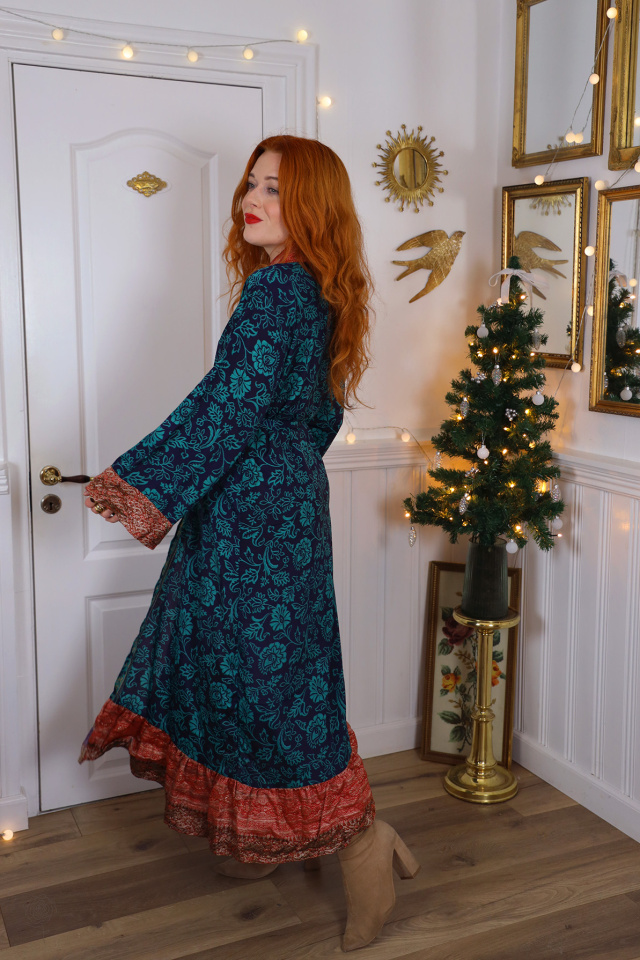 Dark Blue &amp; Turquoise Floral Recycled Kimono | S/M