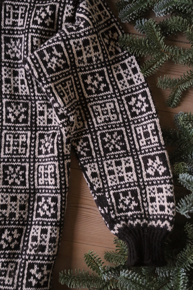 Dark Brown &amp; Beige Wolly Vintage Cardigan | S