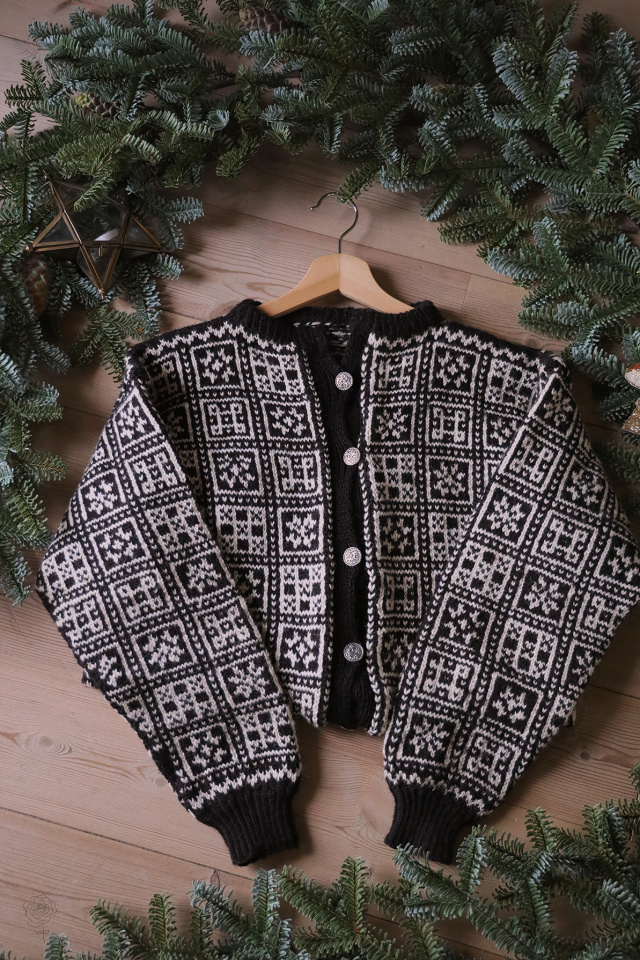 Dark Brown &amp; Beige Wolly Vintage Cardigan | S