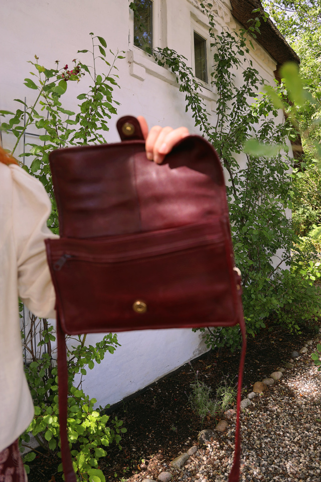Dark Burgundy Vintage Leather Bag 