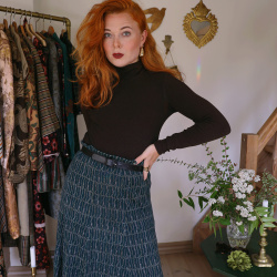 Green Robe Pattern Vintage Skirt | L/XL
