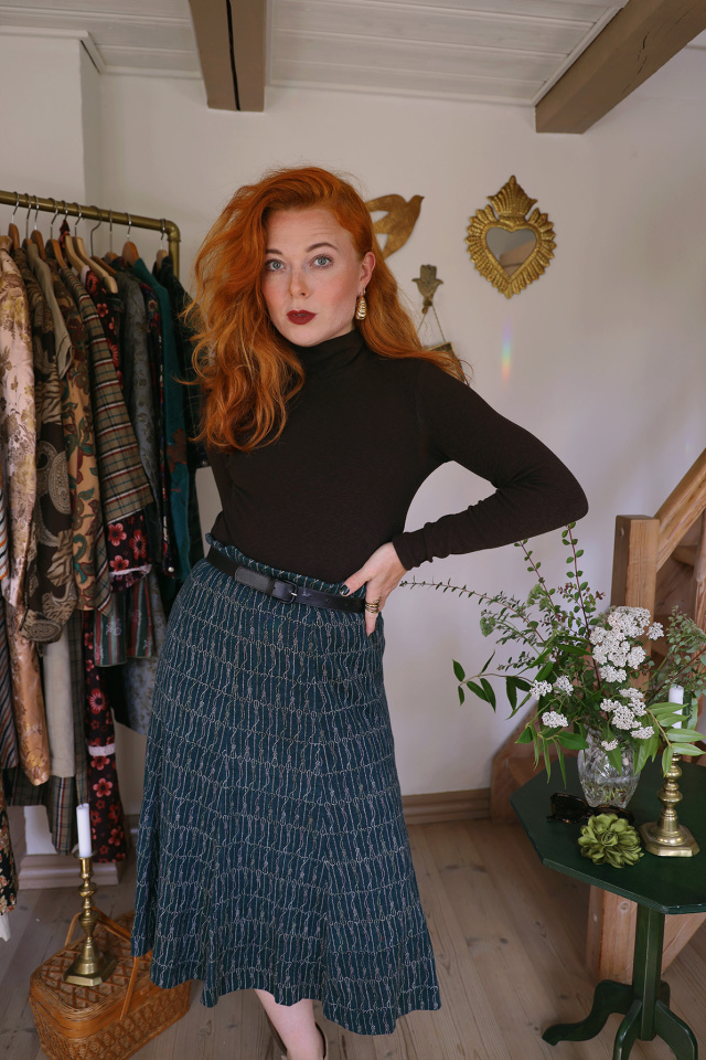 Green Robe Pattern Vintage Skirt | L/XL