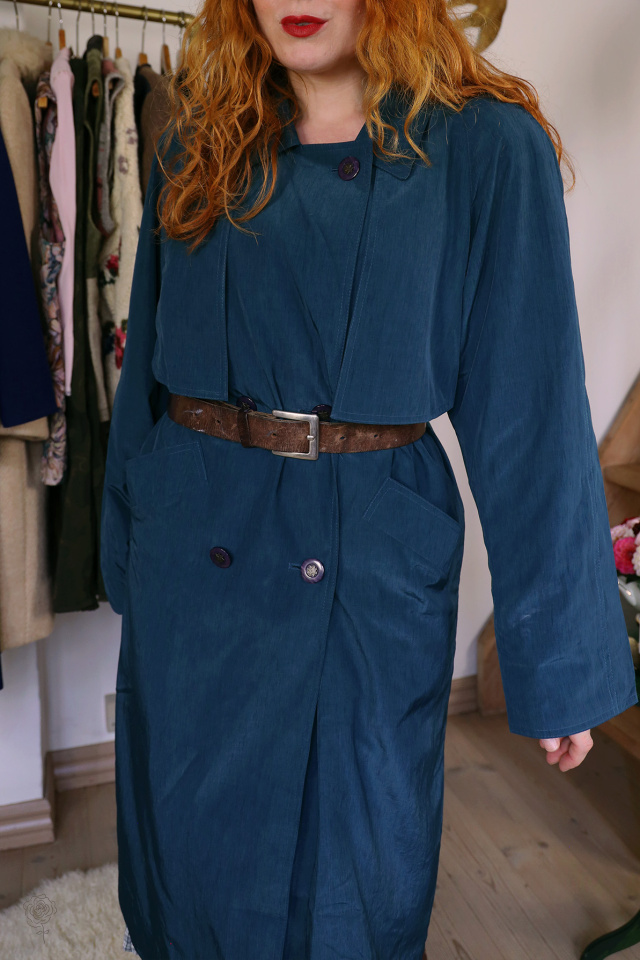 Petroleums Blue Vintage Trenchcoat | M