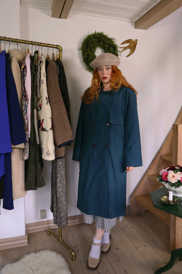 Petroleums Blue Vintage Trenchcoat | M