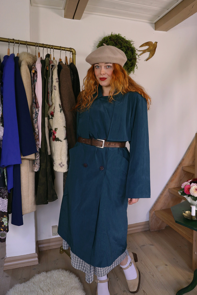 Petroleums Blue Vintage Trenchcoat | M