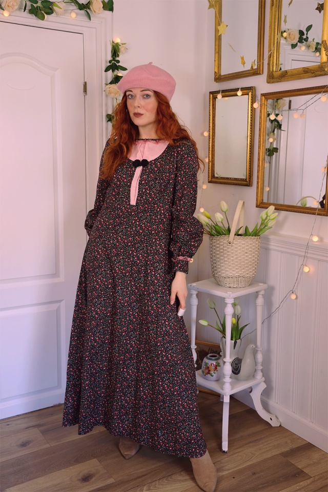 Black Rose 70's Vintage Maxi Dress | M/L