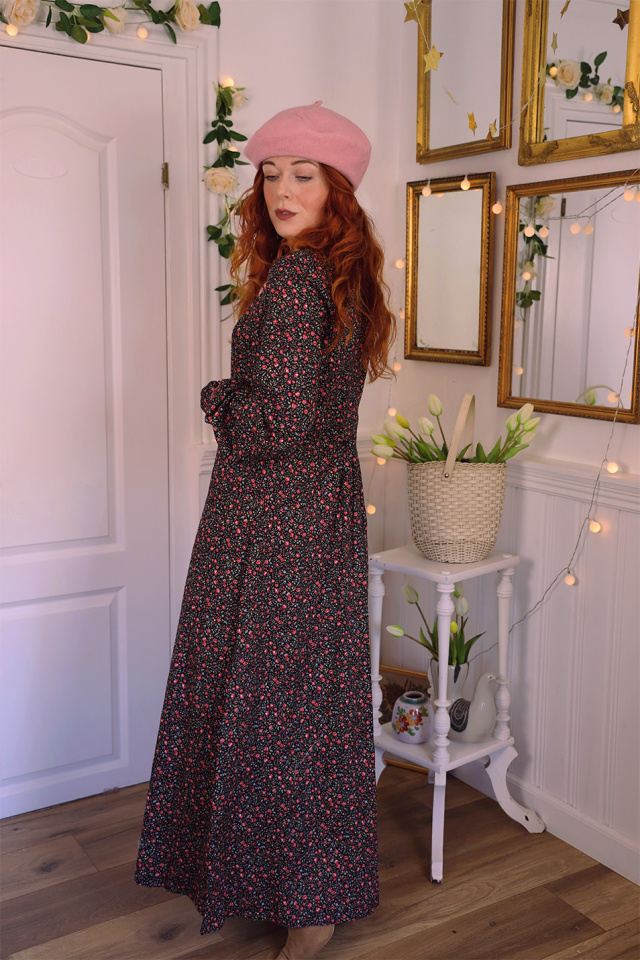 Black Rose 70's Vintage Maxi Dress | M/L