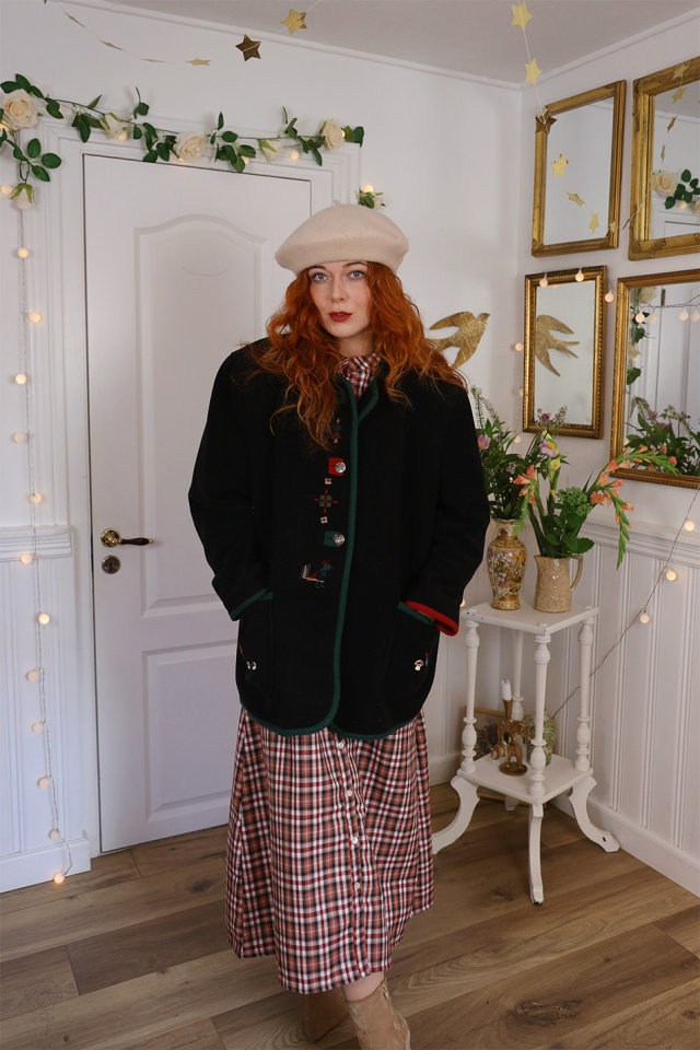 Black Embroidered Wool Vintage Jacket | M