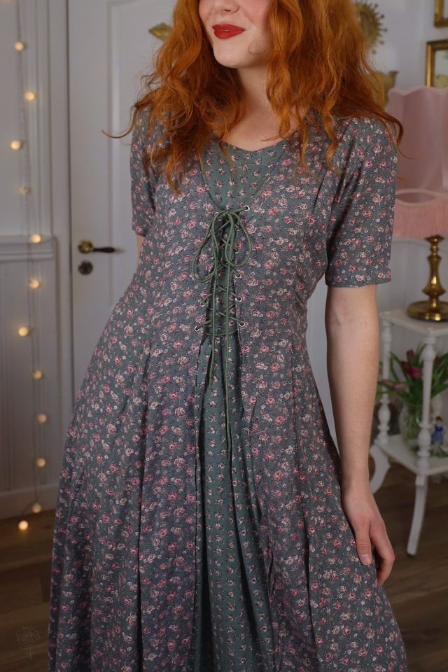 Delicate Romantic Green Floral 90's Dress | S