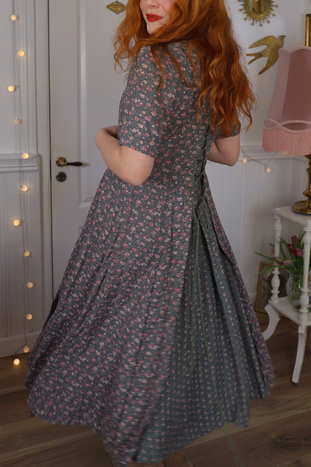Delicate Romantic Green Floral 90's Dress | S