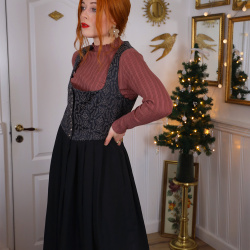 Dramatic Brocade Vintage Gown | L