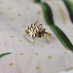 Dreamy Lotus Brass Ring 
