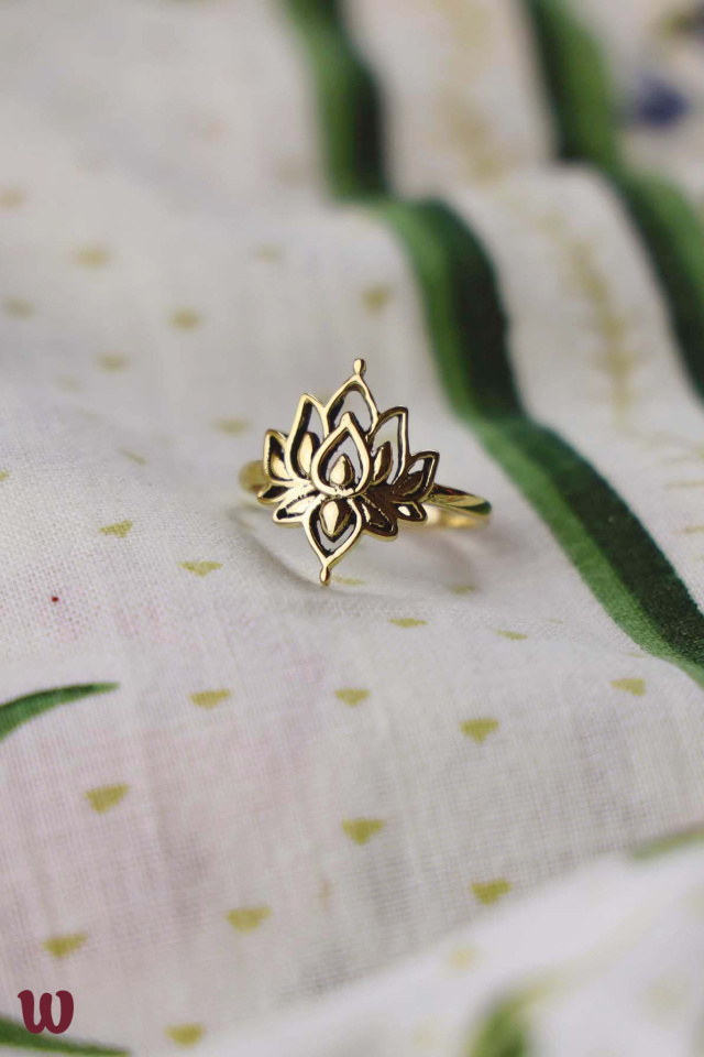 Dreamy Lotus Brass Ring