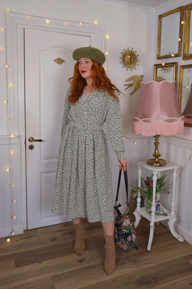Sage Green Leafy Vintage Dress | M/L