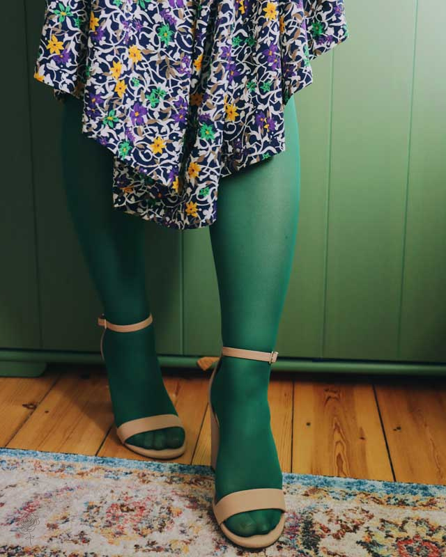 Earth Green Happy Tights 