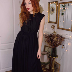 Elegant Black 70's Maxi | XS