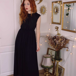 Elegant Black 70's Maxi | XS
