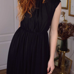 Elegant Black 70's Maxi | XS