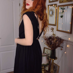 Elegant Black 70's Maxi | XS