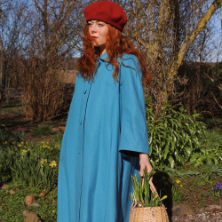 Elegant Blue Wool Vintage Coat | S/M