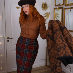 Brown Elegant Vintage Blouse | S/M