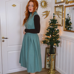 Elegant Jade Green Vintage Dress | M