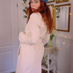 Elegant White Blazer Jacket | M