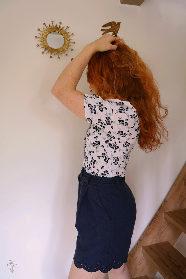 White Vintage Floral Top | XS/S