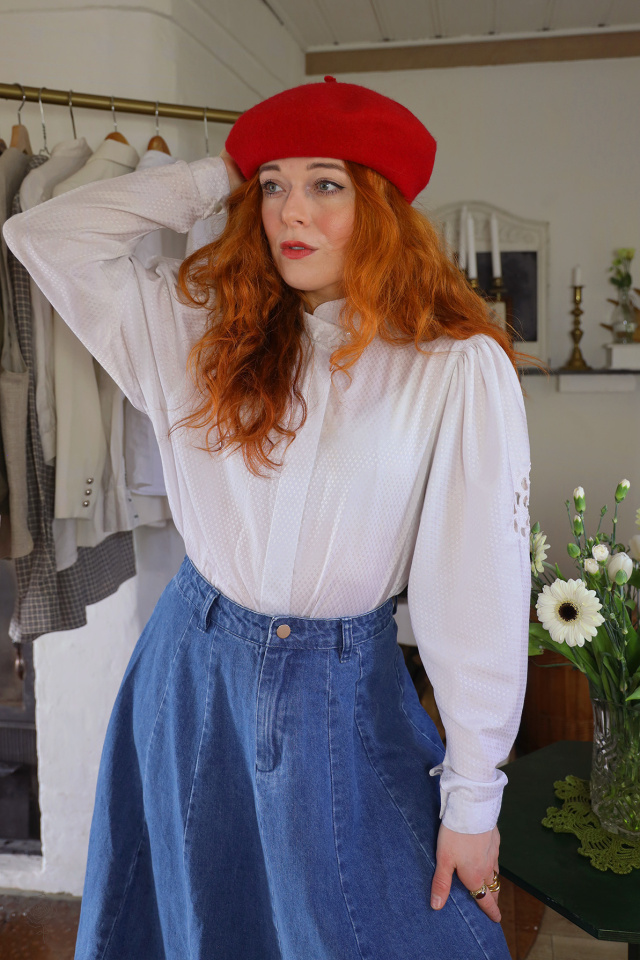 Elegant White Vintage Blouse | S