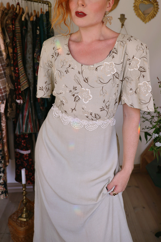 Elegant Sand Floral 90's Vintage Dress | M