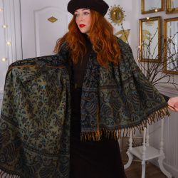 Elegantly Winter Scarf &amp; Blanket