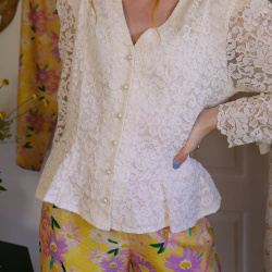 Chic Off White Lace Vintage Jacket | L
