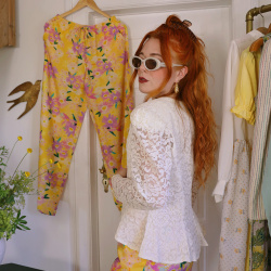 Chic Off White Lace Vintage Jacket | L