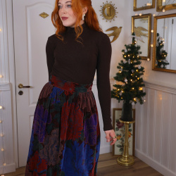 Wonderful Thick Velvet Vintage Skirt | S