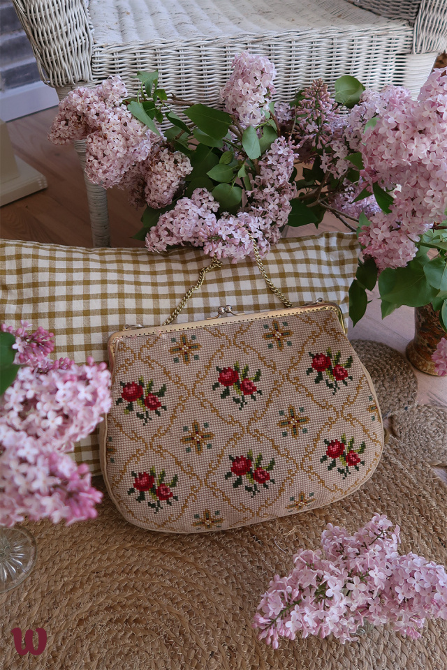Brown Floral Needlepoint Vintage Bag 