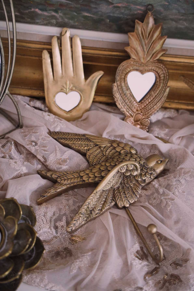 Flower Heart Mirror Wall Decoration