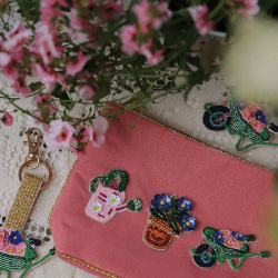 Garden Gurl Pearl Pouch 
