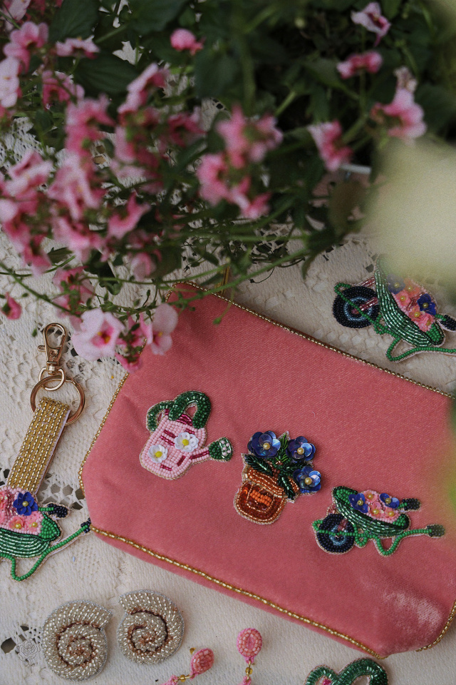 Garden Gurl Pearl Pouch 