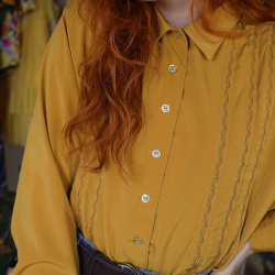 Golden Embroidered Vintage Blouse | M/L