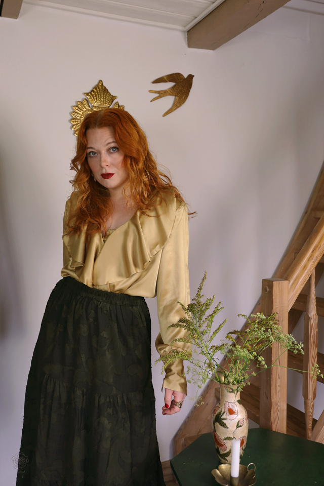 Gold Elegant Vintage Blouse | L