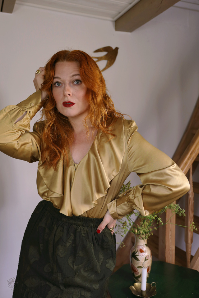 Gold Elegant Vintage Blouse | L