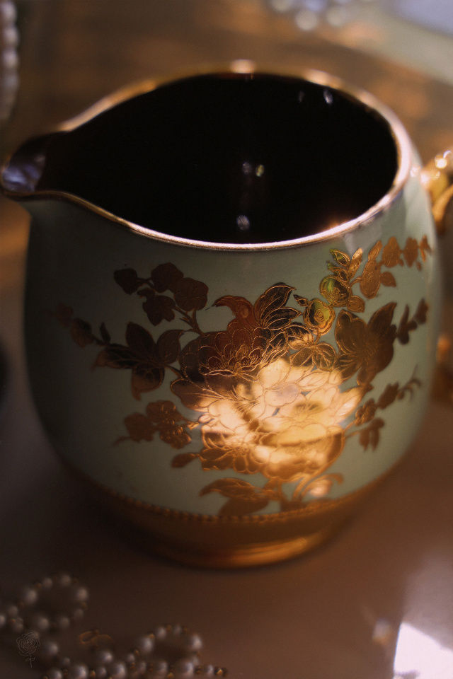 Green &amp; Gold English Vintage Jug